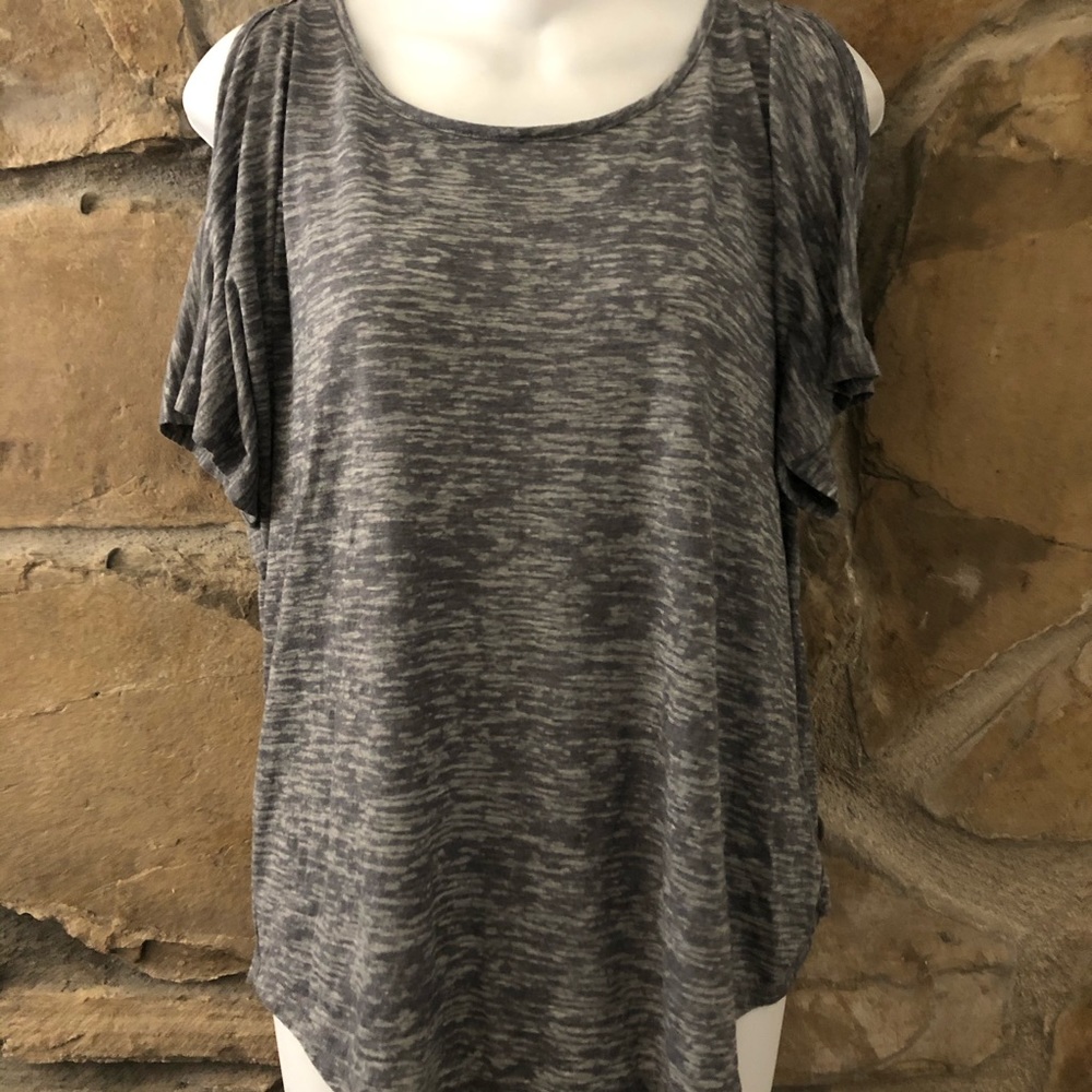 Women’s Mudd Grey Cold Shoulder T-shirt